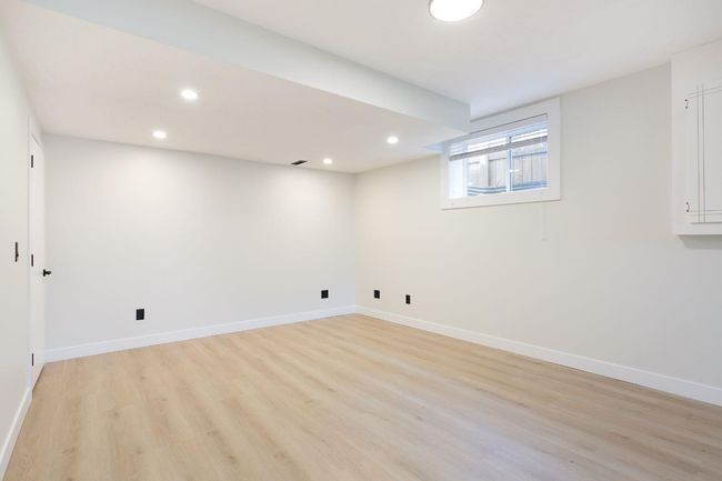 432 Rocky Ridge Drive Nw, House other with 5 bedrooms, 3 bathrooms and 4 parking in Calgary AB | Image 19