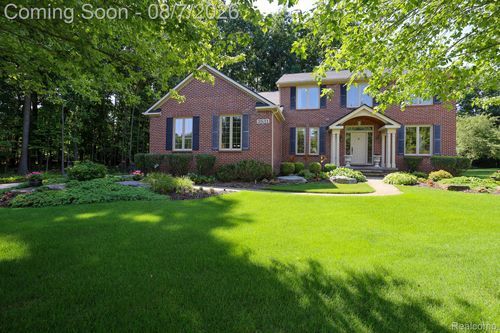 3531 Stoneridge Ct, Commerce Township, MI, 48382-1096 | Card Image