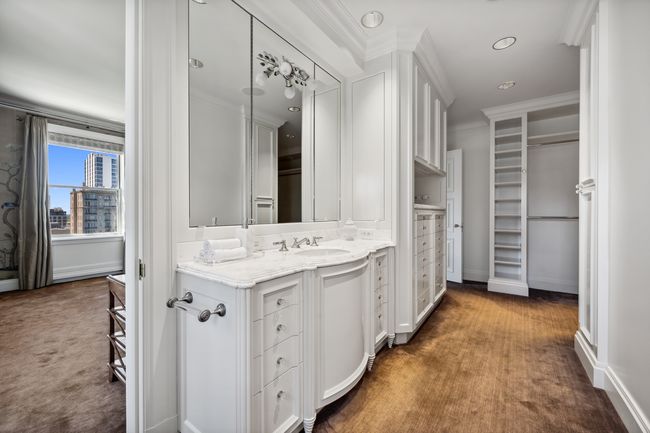 APT-12S - 1540 N Lake Shore Dr, Condo with 4 bedrooms, 4 bathrooms and 2 parking in CHICAGO IL | Image 23