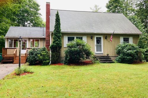 102 Sanborn Rd, East Kingston, NH, 03827-2011 | Card Image