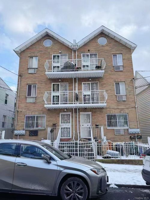 6942 43rd Ave, Woodside, NY, 11377-3919 | Card Image