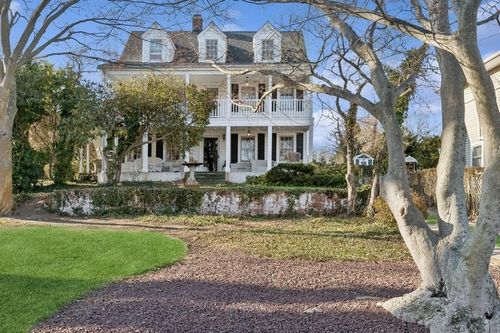 54 Ellis Ave, Northport, NY, 11768-1209 | Card Image