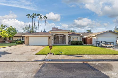 6105 Diamond Oaks Avenue, Bakersfield, CA, 93306 | Card Image