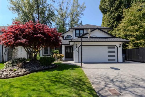 11083 153a St, Surrey, BC, V3R9H8 | Card Image