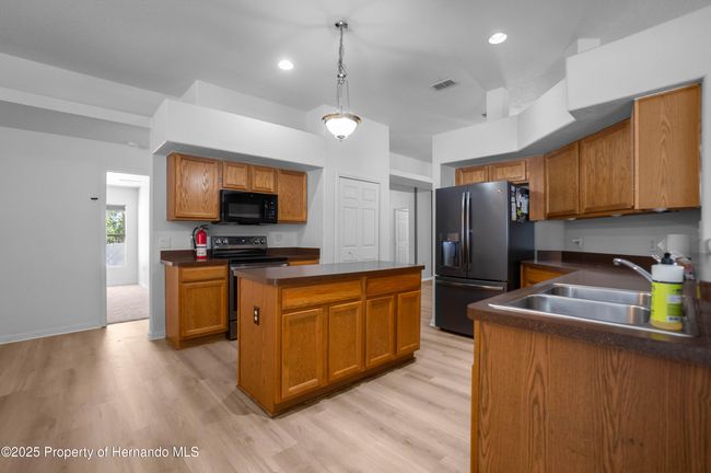 7285 Nightwalker Rd, House other with 4 bedrooms, 3 bathrooms and null parking in WEEKI WACHEE FL | Image 14