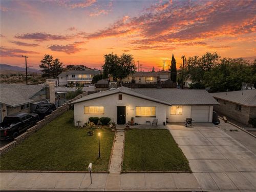 2008 Sunset Boulevard, Kingman, AZ, 86401 | Card Image