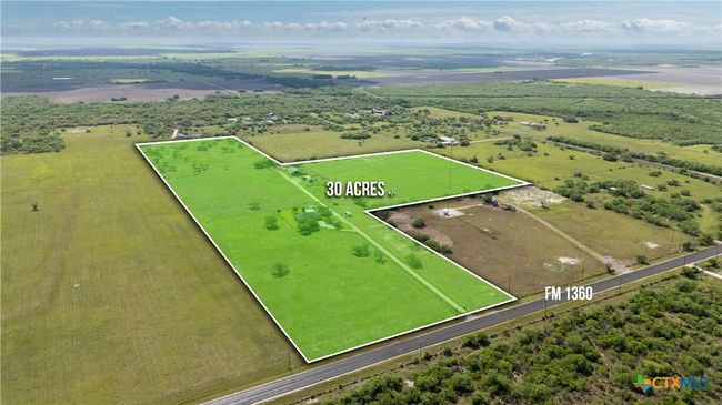 571 Fm 1360, Home with 3 bedrooms, 2 bathrooms and null parking in Woodsboro TX | Image 23