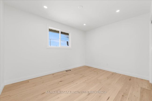 97 King St E, House other with 5 bedrooms, 2 bathrooms and 3 parking in Haldimand ON | Image 16