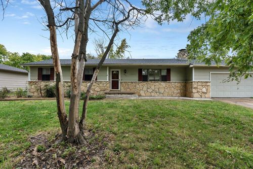 321 N Bentwood Dr, Rose Hill, KS, 67133-9414 | Card Image