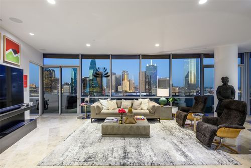 2304-2200 Victory Avenue, Dallas, TX, 75219 | Card Image