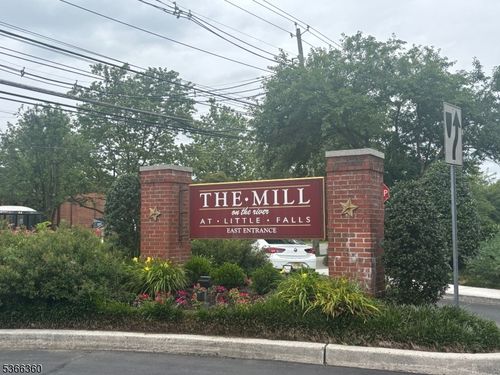 apt-202-220 Main St, Little Falls, NJ, 07424-1382 | Card Image