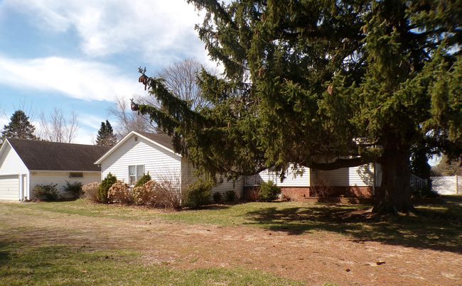 607 E Washington St, House other with 3 bedrooms, 3 bathrooms and 2 parking in Downs IL | Image 56