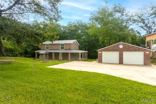 18 Plackemeier Dr, O Fallon, MO, 63366-2919 | Card Image