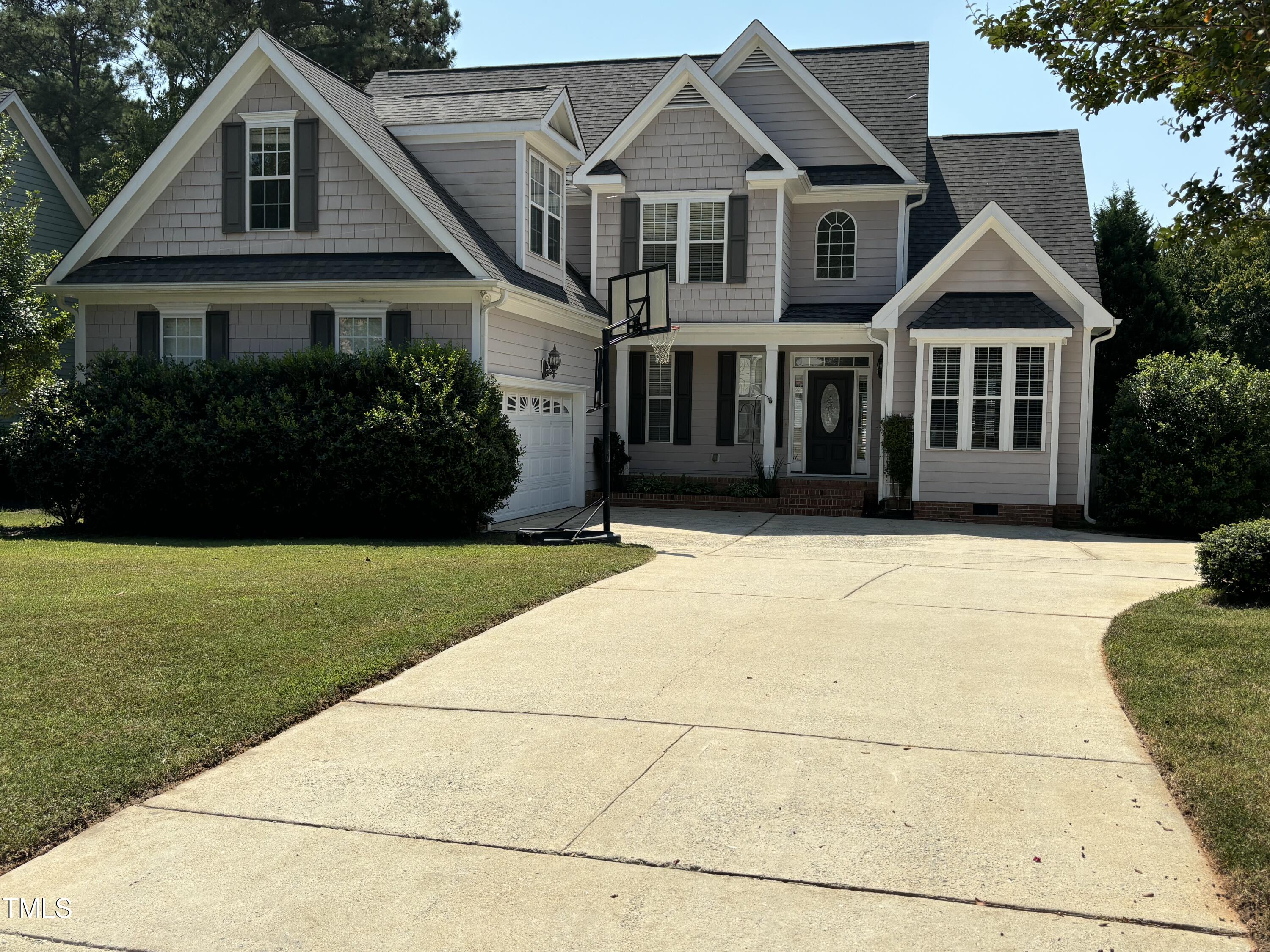 Moultonboro Ave, Wake Forest, NC 27587