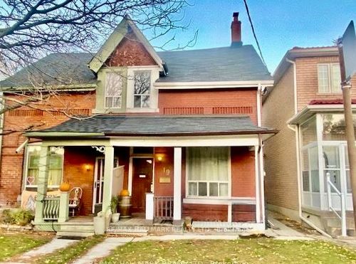 upper-19 Luttrell Ave, Toronto, ON, M4C5E2 | Card Image