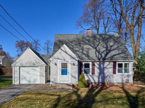 2 Benjamin Road, Worcester, MA, 01602 | Card Image