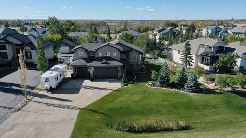 10826 Carriage Lane Dr, County Of Grande Prairie No. 1, AB, T8X0G4 | Card Image