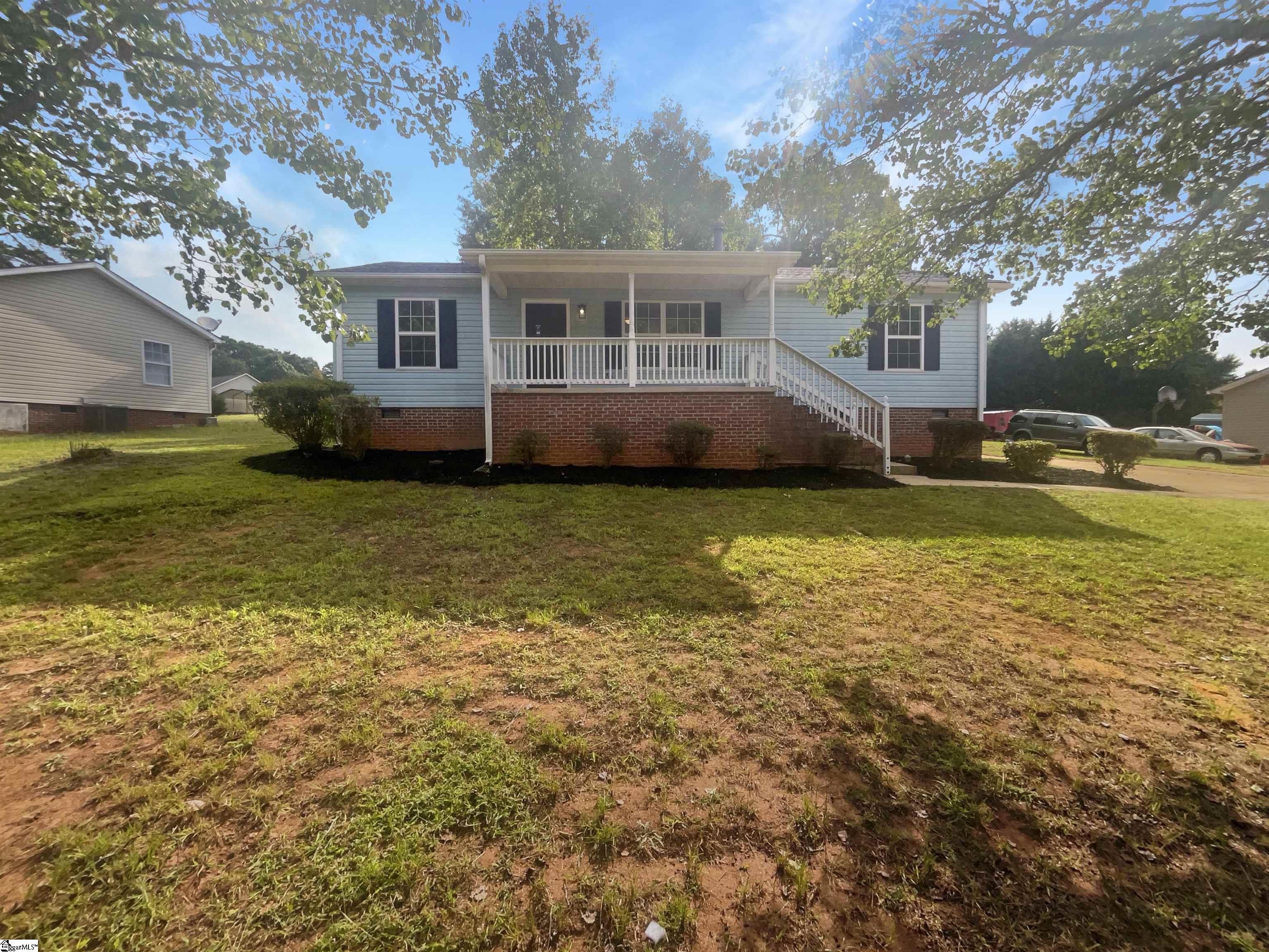 Mona Way, Greenville, SC 29611