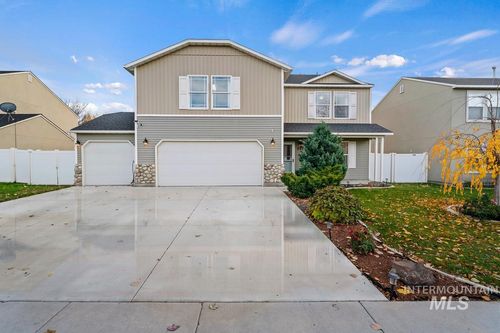 227 E Poplin St, Kuna, ID, 83634-1482 | Card Image