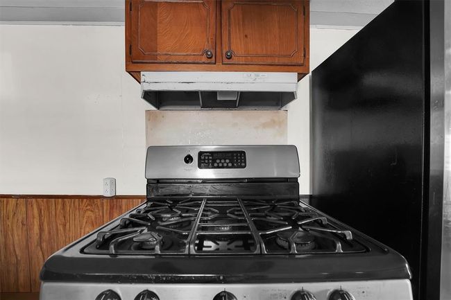 705 E Cleveland St, House other with 2 bedrooms, 1 bathrooms and null parking in Mangum OK | Image 18