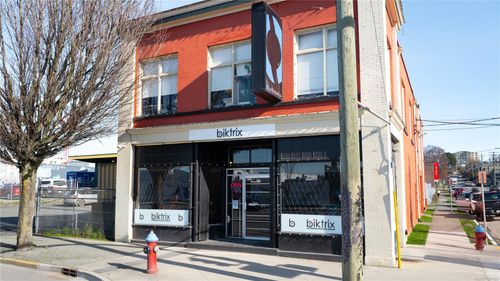2101 Government St, Victoria, BC, V8T4P2 | Card Image