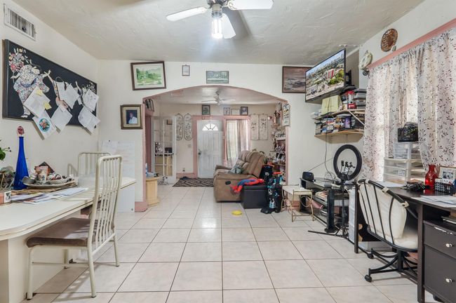 631 30 Th St, House other with 3 bedrooms, 2 bathrooms and null parking in West Palm Beach FL | Image 7