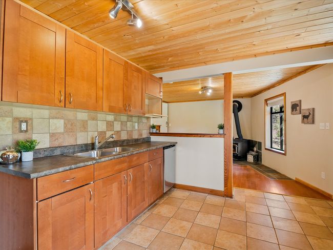 35 Garibaldi Drive, House other with 4 bedrooms, 3 bathrooms and 8 parking in Whistler BC | Image 23