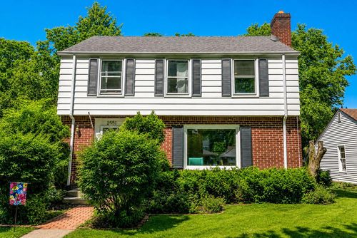 2551 N 94th Street, Wauwatosa, WI, 53226 | Card Image