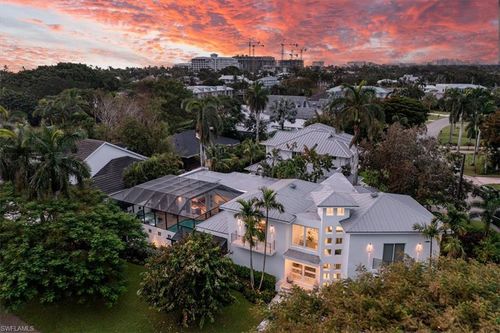 367 5th Ave, NAPLES, FL, 34102-5540 | Card Image