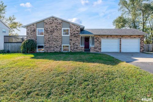 4240 4th Ave, East Moline, IL, 61244-1902 | Card Image