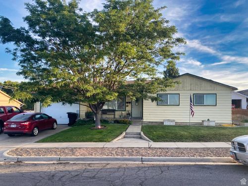 575 E 700 N, Price, UT, 84501-2137 | Card Image