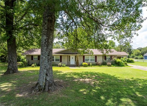 2206 W University St, Siloam Springs, AR, 72761-2117 | Card Image