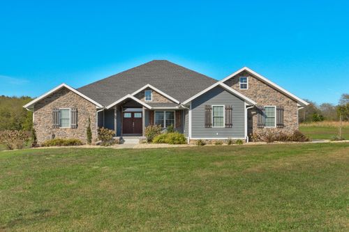 681 Headwaters Dr, Marshfield, MO, 65706-7736 | Card Image