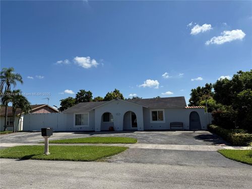 6553 Sw 148th Pl, Miami, FL, 33193-2014 | Card Image