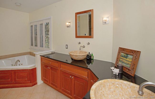 47 Old Norwalk Rd, House other with 4 bedrooms, 3 bathrooms and null parking in New Canaan CT | Image 21