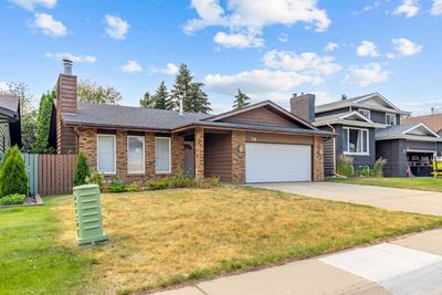 70 Dobler Ave, House detached with 5 bedrooms, 3 bathrooms and 4 parking in Red Deer AB | Image 1