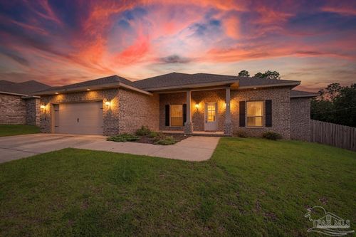 400 Broadleaf Cir, Cantonment, FL, 32533-8440 | Card Image