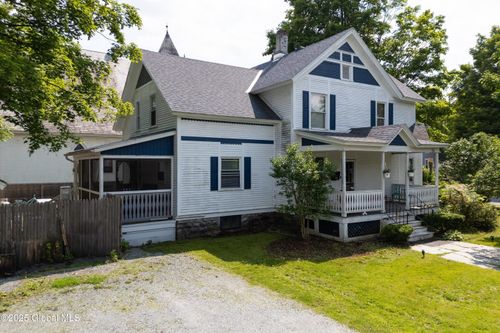 4 Quaker St, Granville, NY, 12832-1015 | Card Image