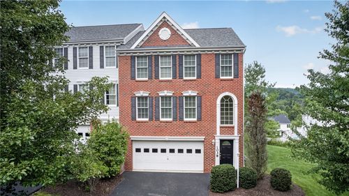 1038 Woodlawn Dr, Canonsburg, PA, 15317-5451 | Card Image