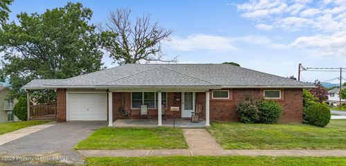 4200 Kreig Ave, Moosic, PA, 18507-1438 | Card Image
