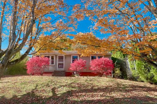 132 Hans Ave, Waterbury, CT, 06708-4841 | Card Image