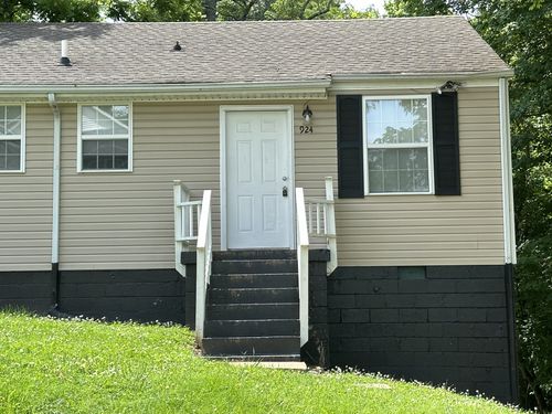 924 Woody Hills Dr, Clarksville, TN, 37040-4124 | Card Image