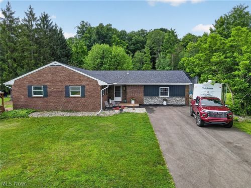 6784 Grandview Dr, Andover, OH, 44003-9673 | Card Image