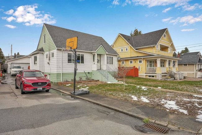 223 Ninth Avenue, House other with 6 bedrooms, 2 bathrooms and 2 parking in New Westminster BC | Image 1