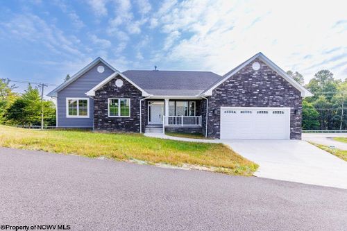100 Lockwood Dr, Morgantown, WV, 26508 | Card Image