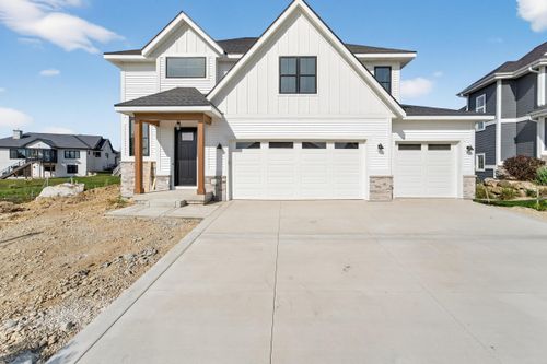 4150 Hanover Dr, DeForest, WI, 53532-9211 | Card Image