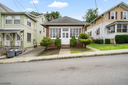 13 Logan Pl, Morristown, NJ, 07960-3937 | Card Image