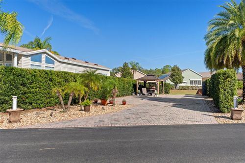 97-16724 Sunshine Ave, CLERMONT, FL, 34714-6356 | Card Image