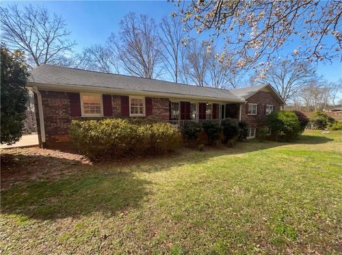 6439 Shore Dr, Douglasville, GA, 30135-3661 | Card Image