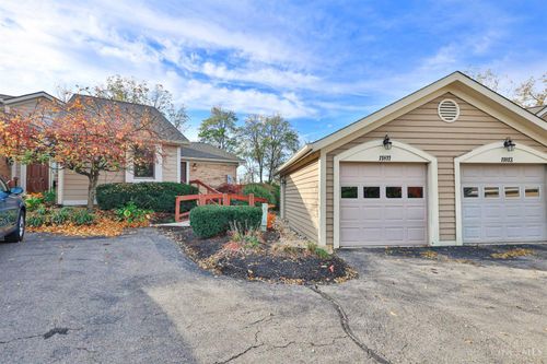 11811 Vaukvalley Ln, Symmes Twp, OH, 45249-2007 | Card Image